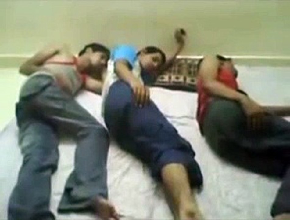 FUNNY SLEEPING SLAP