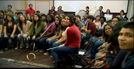 Alicia Keys - Valerie Live (by the Zutons) Amy Winehouse