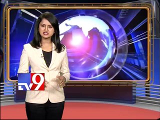 Police disrupts Congress leaders protest @ Karimnagar