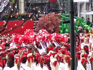 UCA Cheerleaders at Macy's Day Parade 2009