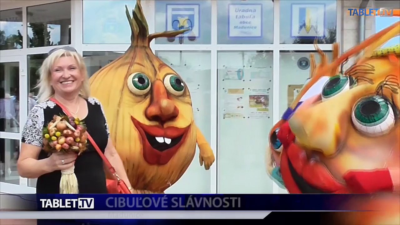 Cibuľový sprievod sprevádzala cibuľová socha parkúrového koňa 