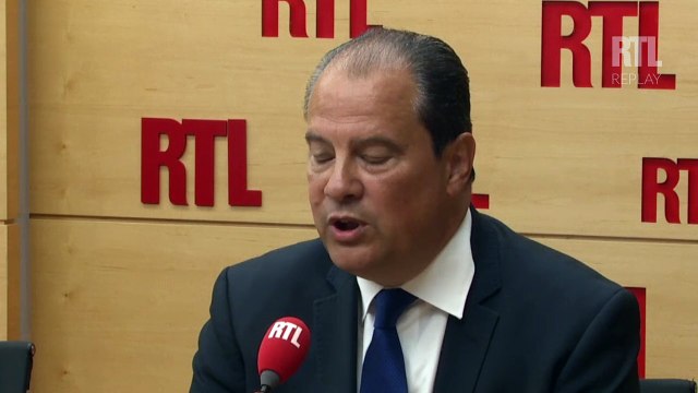 Jean-Christophe Cambadélis : le Front national raccompagnerait à la frontière quatre millions de Français