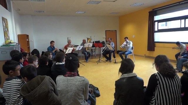 Orchestre en Fête 2015 : le quintette de cuivres de l'ODB à l'école Alsace (Dijon) - 2