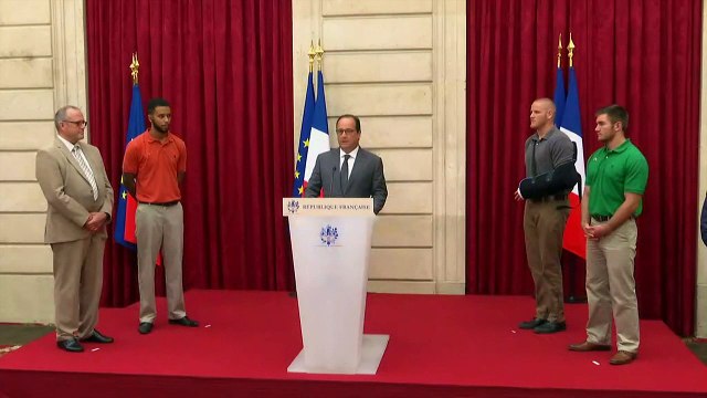 Hollande : Votre héroïsme doit être une source d'inspiration