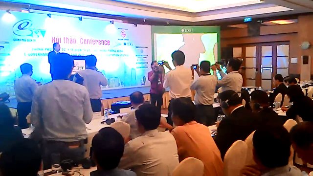 Cho thuê máy phiên dịch, thiết bị dịch