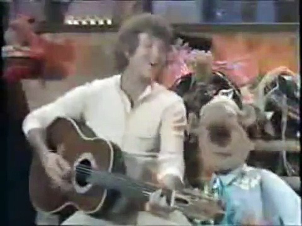 Mac Davis - Hard To Be Humble @ the muppets