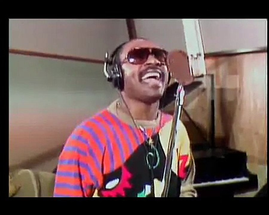 STEVIE WONDER MAKIN' "WE ARE THE WORLD"