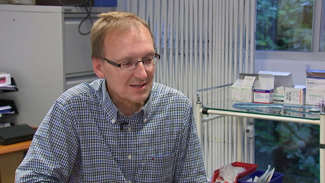 Warning over 'alarming' alcohol use by over-65s