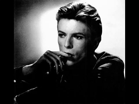 David Bowie - Ragazzo Solo, Ragazza Sola - english lyrics (Lonely Boy, Lonely Girl)
