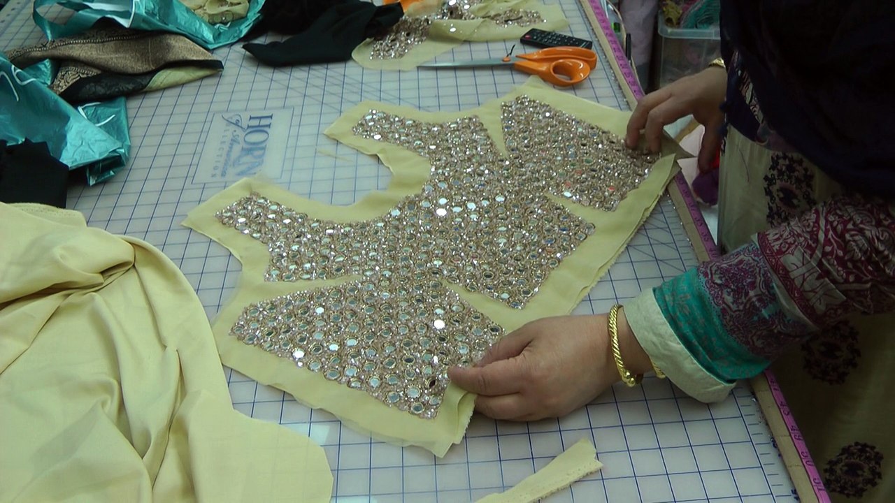 cutting a sari blouse
