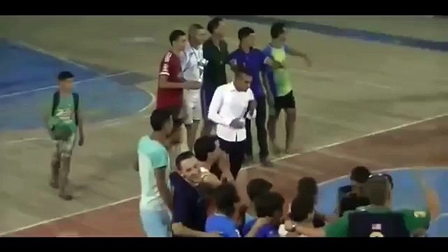 Presentador de TV muere en directo fulminado por un infarto