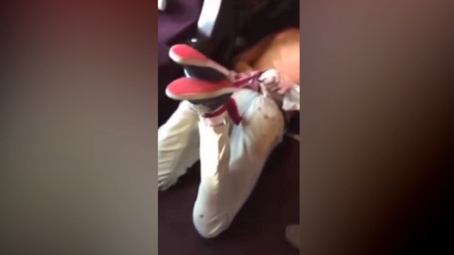 Attentat déjoué du Thalys : les images du tireur neutralisé