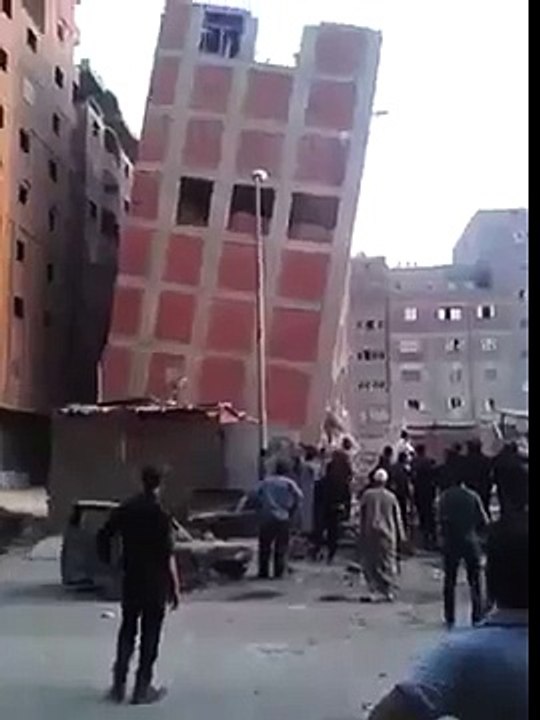 Nepal earthquake building destroyed in seconds 40