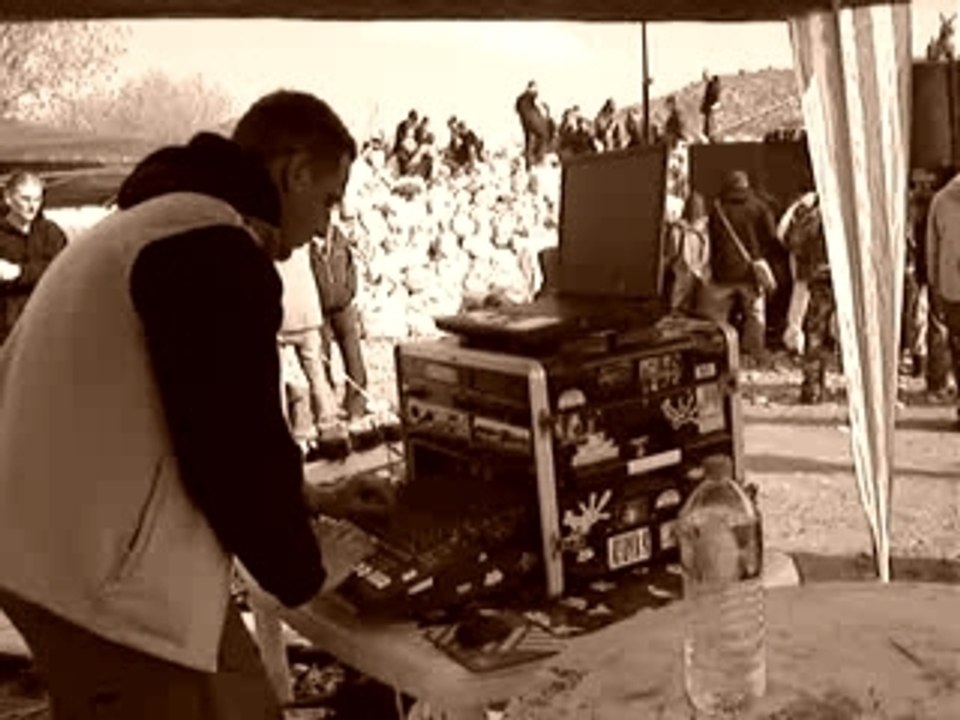 live elogik @ ecofonik party 14 04 07