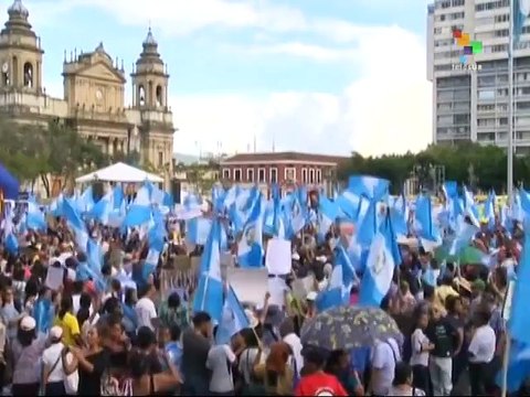 From the South - Embattled Guatemalan President Refuses to Resign