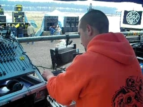 live arakneed 2 tekos dax