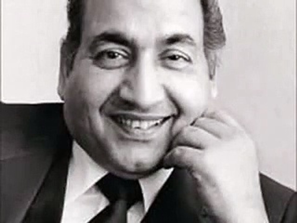 APNI AANKHON MEIN BASAAKER