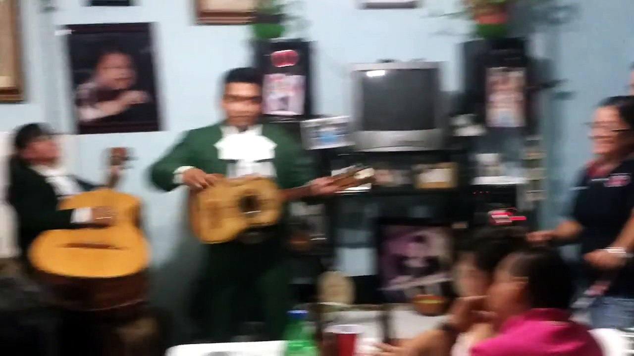 y como se mata el gusano....Mariachi Los Caporales