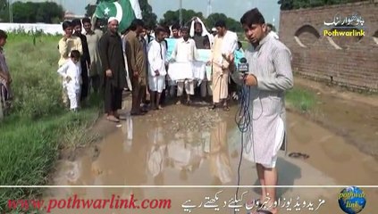 پنجاب کاانوکھاگاؤں جہاں سڑک پرگاڑیوں کی بجائےکشتیاں چلتی ہیں دیکھیےاس رپورٹ میں