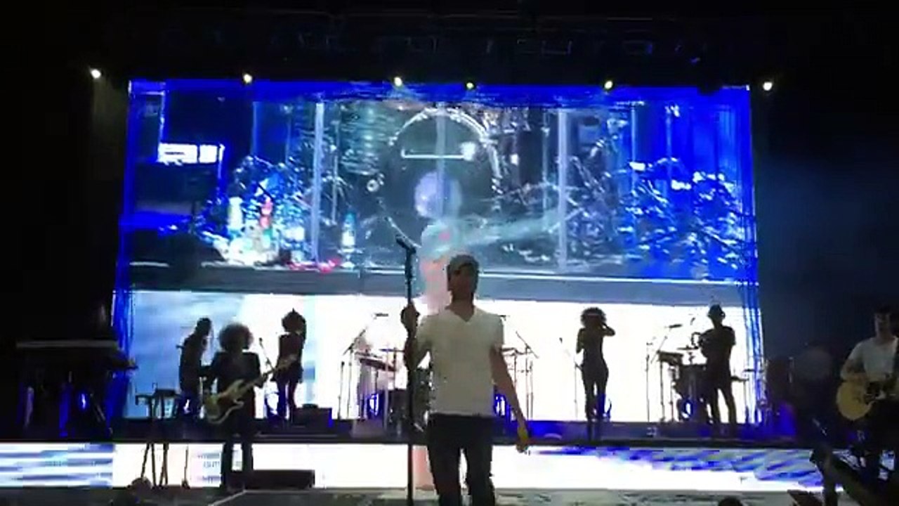 Enrique Iglesias fue criticado por interpretar...