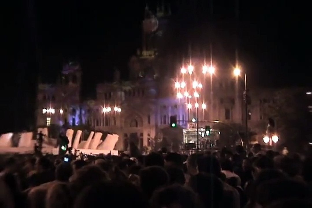 Trip to Madrid #12 - Fans in streets after Real Madrid Wins3
