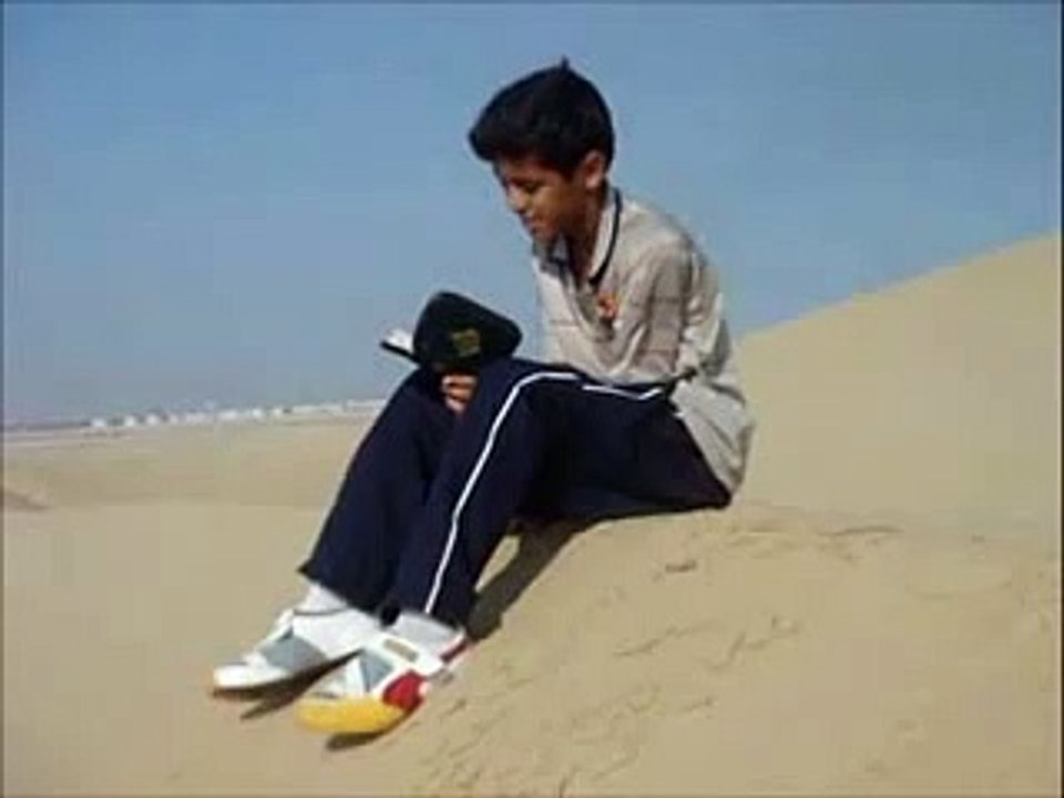 Mohammed Taha Junaid In The Desert Reciting Ayat Al - Kurse