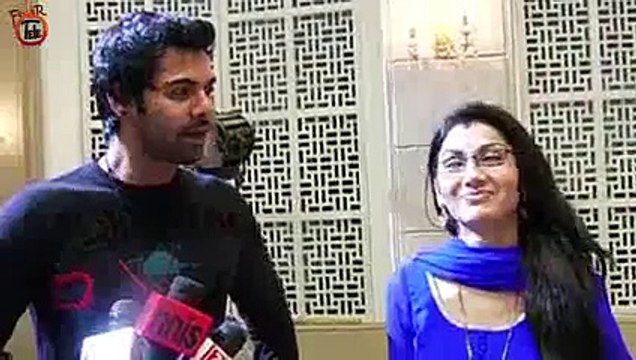 Pragya Laker Aayi Abhi Ko Wapas Gher Jisse Dekh Tanu Rah Gayi Dang - 24 August 2015 - Kumkum Bhagya