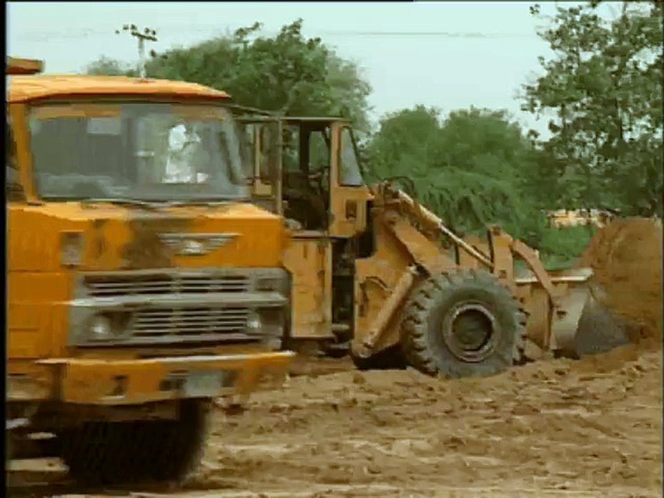 Shabbir Ibne Adil, PTV, News Report: Naya Ghar scheme (2001)
