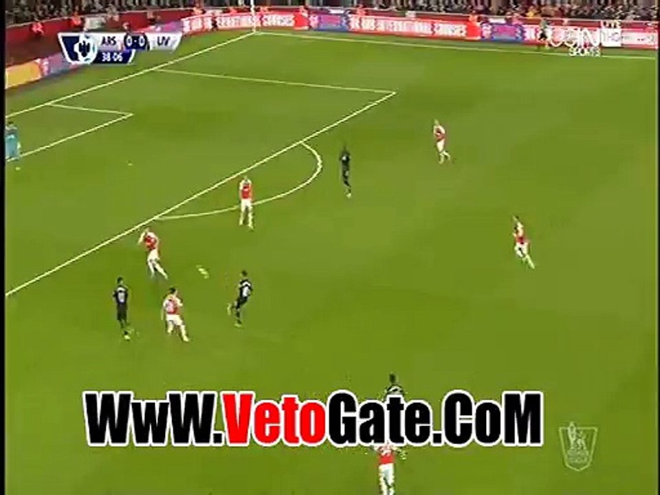 "بيتر تشيك"يمنع هدف مؤكد بشباك الارسنال امام ليفربول