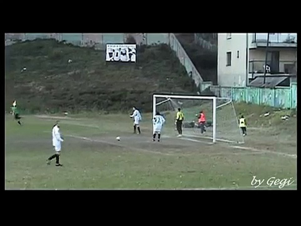 Deo utakmice prvog poluvremena *  R.F.K. Majdanpek  -  Rembas *