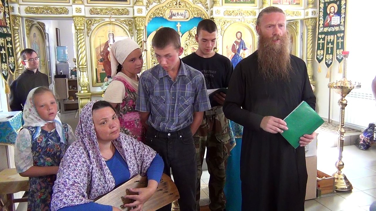 Семейный певческий ансамбль Зотовых "Живая старина". часть 3. Сайт храма http://saintannakashin.cerkov.ru