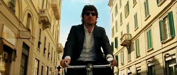 "Salve, mi chiamo Ezio Colanzi" - Il monologo iniziale di Fabio De Luigi