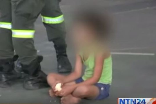 Aumenta a 751 la cifra de colombianos deportados de Venezuela tras cierre de la frontera