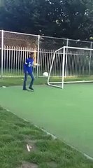 Funny football kick FAIL !!