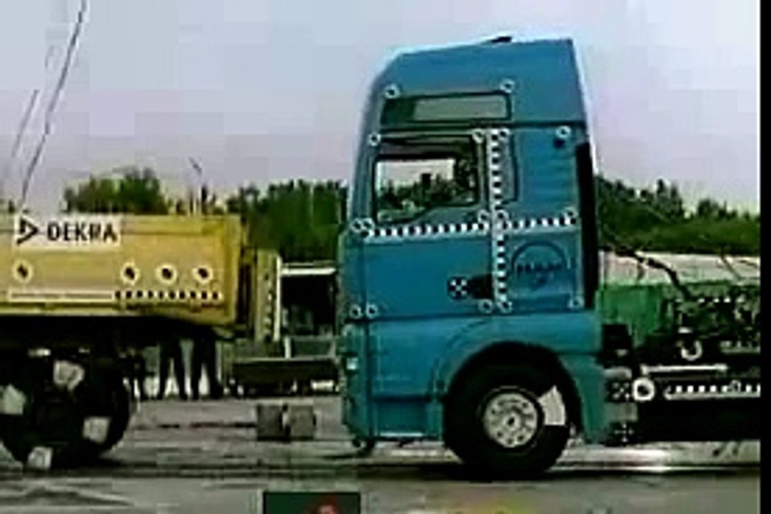 Man tga crash test