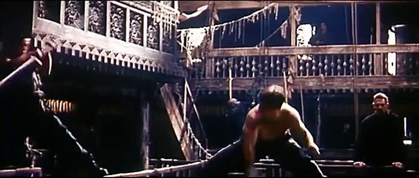 Batman Begins - Bande Annonce Officielle (VF) - Christian Bale / Christopher Nolan / Liam Neeson