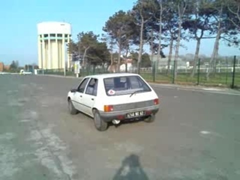 Vive les freins à mains en 205GRD !!!