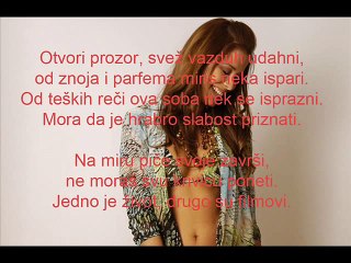 Karolina Goceva - Kao malo vode (lyrics)