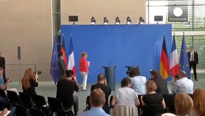 Emergenza migranti. Al vertice franco-tedesco Merkel e Hollande chiedono a Europa risposta omogenea