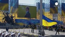 Kiev celebra l'Indipendenza dell'Ucraina, mentre Donetsk manifesta a sostegno dei ribelli
