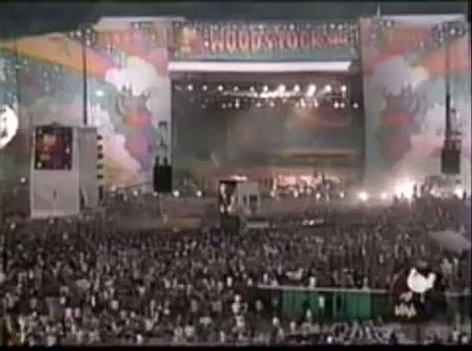 limp bizkit preform Nookie at woodstock 99