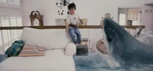 Niño contra tiburon?