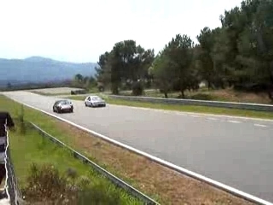 Jojo vs porsche