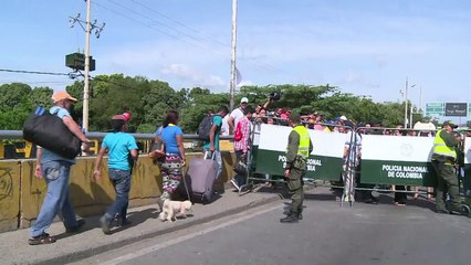 Colombians flee Venezuela after mass deportations