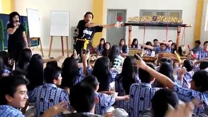 Belajar Tari Kecak @ Sekolah Pilar Indonesia.mp4