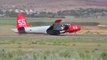 Skilled Pilot lands his plane whit only one wheel!! Aircraft Emergency Landing