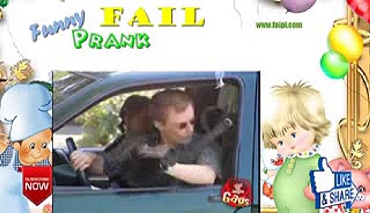 Funny Wig Malfunction 4ftp7rYSzDo