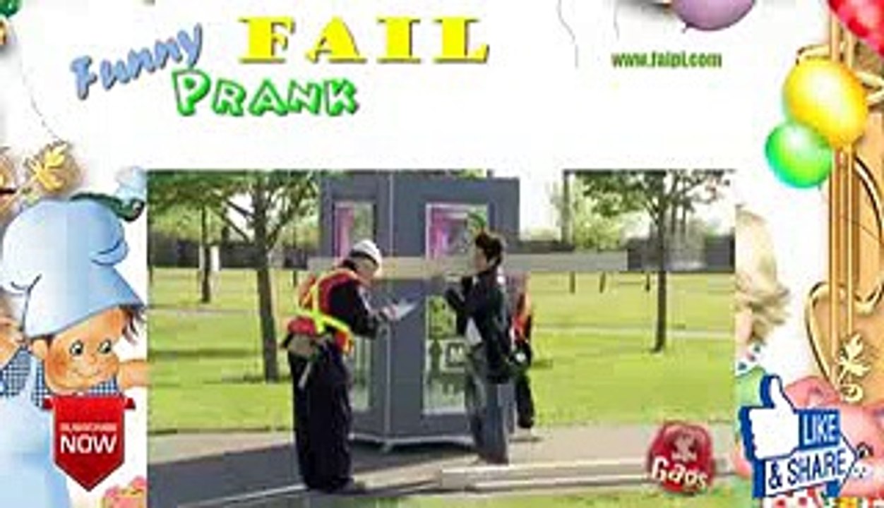 Funny Worker Hit in the Head Prank vtEJYG2SuBk