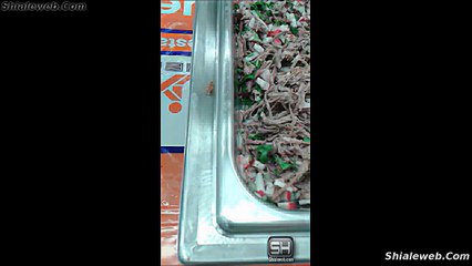 NO LO PODRAS CREER UNA ASQUEROSA CUCARACHA EN LA COMIDA DE CHEDRAUI MEXICO AGOSTO 2015
