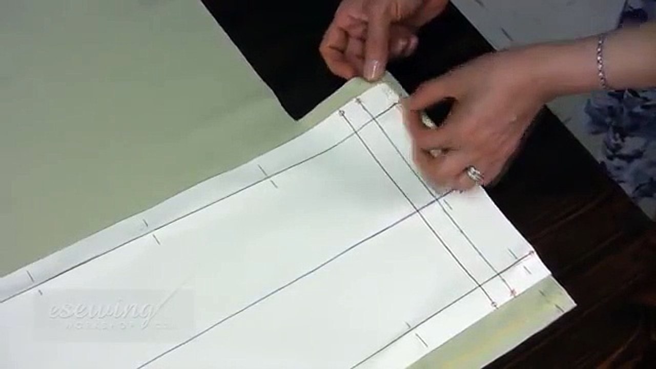 Cutting Fashion Fabric for Pants Sewing (FREE SAMPLE)